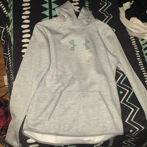 Under Armour grey sweatshirt